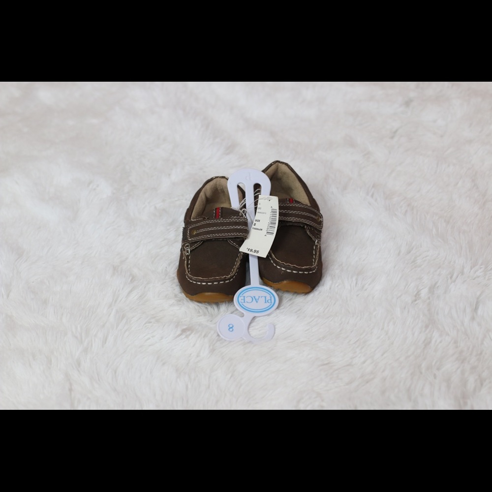 The Children’s Place Toddler Shoes Size 8